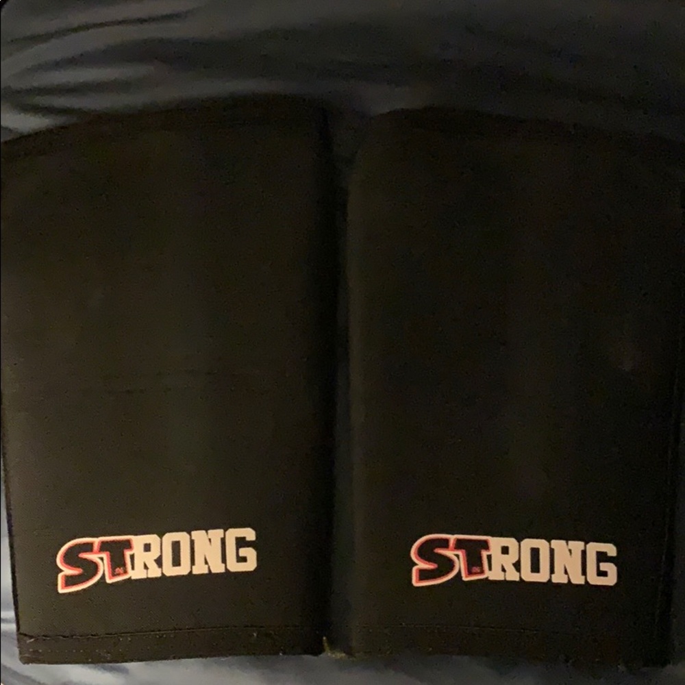 STrong knee sleeves (M) for weightlifting